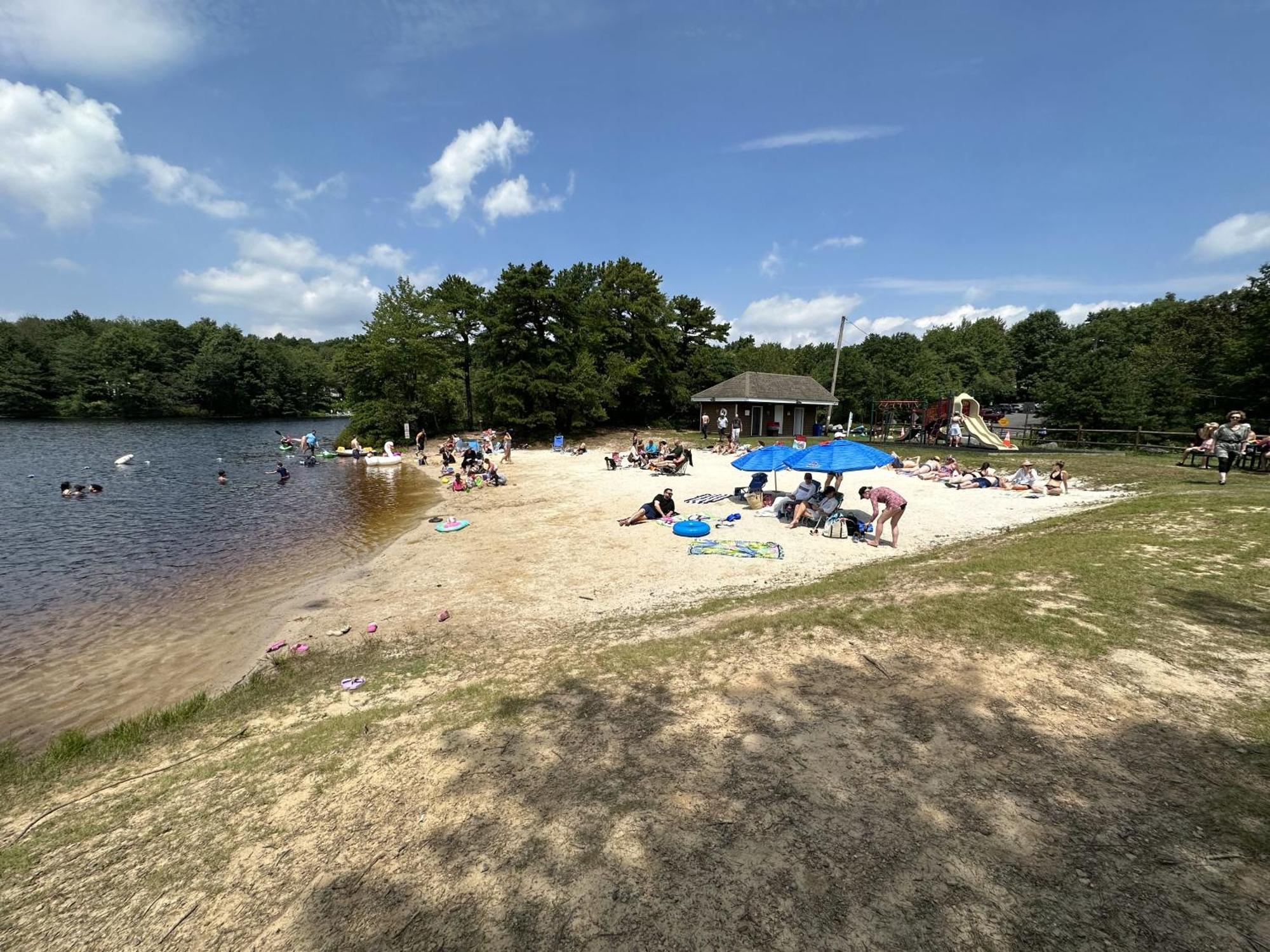 Lakehouse *Hottub*Jacuzzi*Firepit*Bbq*Pool Long Pond Exterior photo